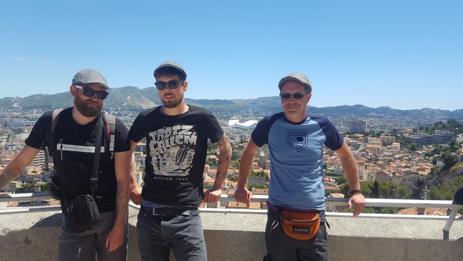 Gordi, Paul und Marci am Notre Dame de la Garde in Marseille